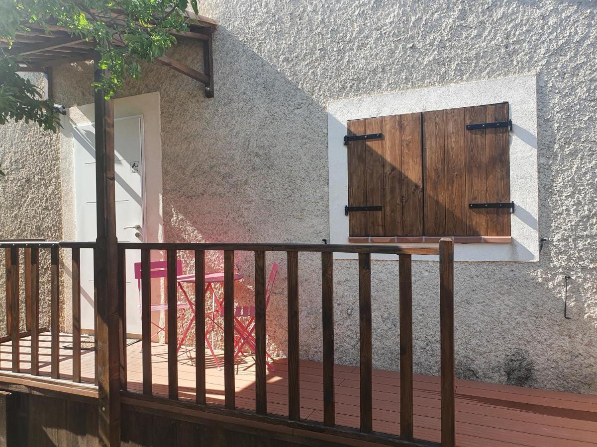 La Maison De Lalouette Forcalquier Exteriör bild